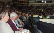 Yleisöä 8000 paikkaa melkein täynnä